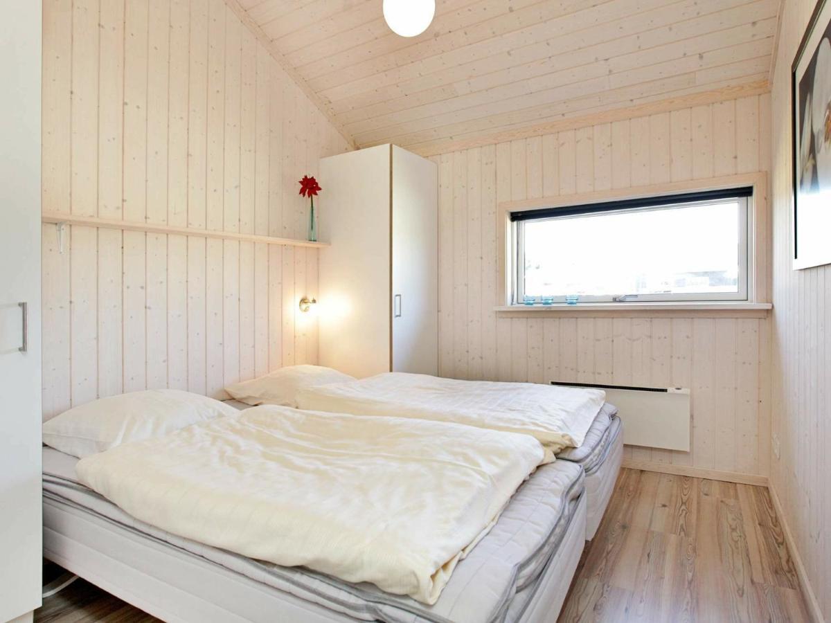 Three-Bedroom Holiday Home In Grossenbrode 1 Номер фото