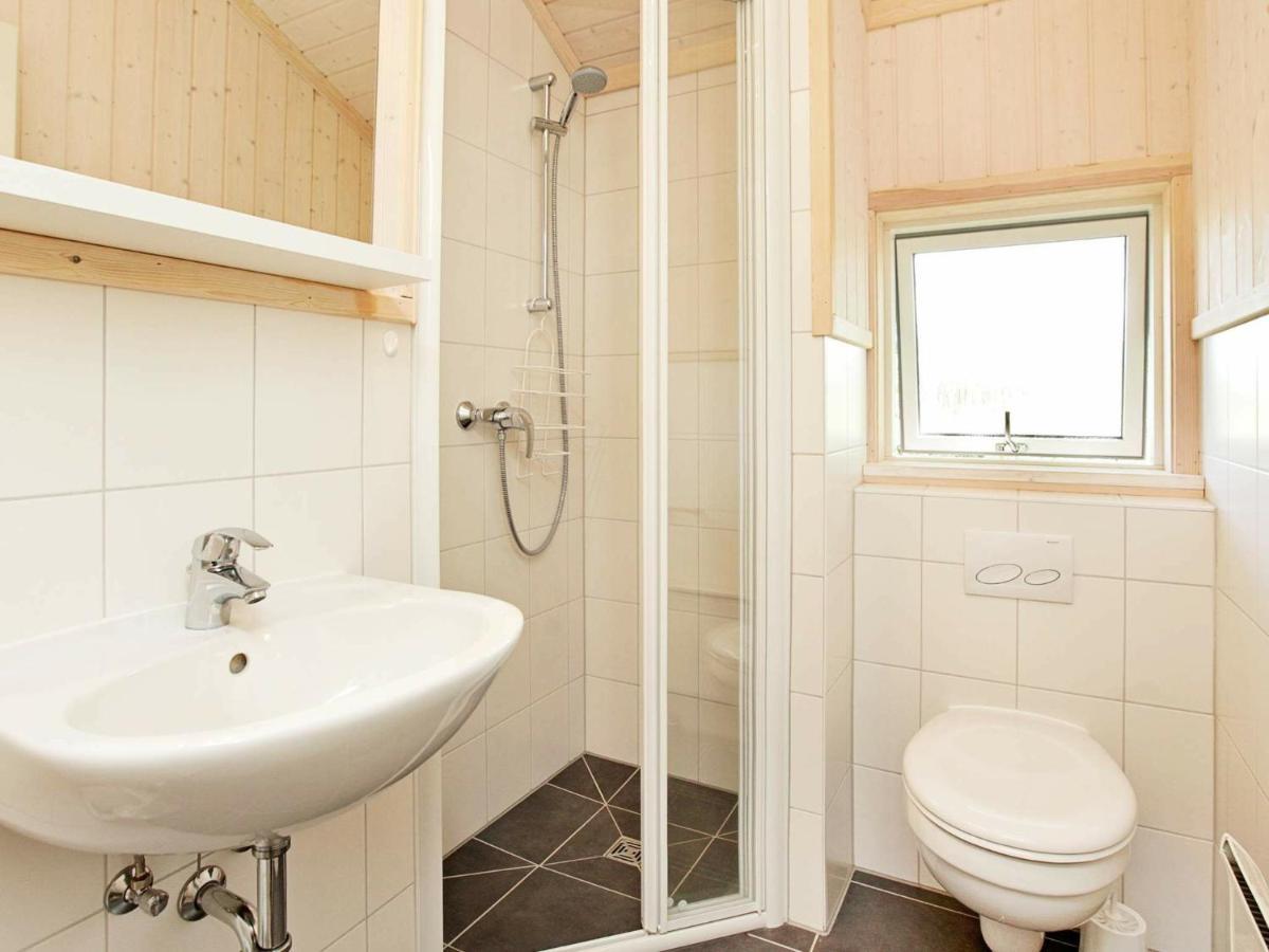 Three-Bedroom Holiday Home In Grossenbrode 1 Номер фото