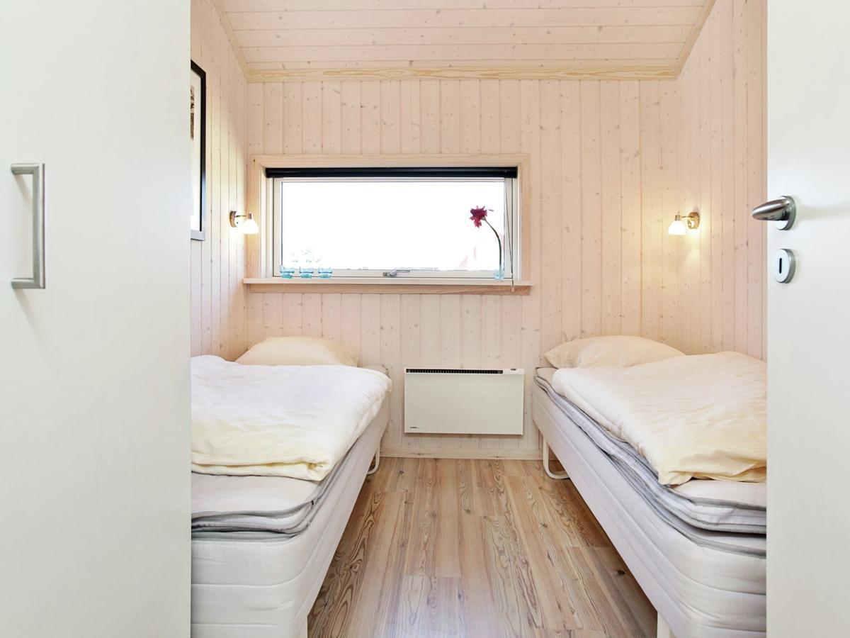 Three-Bedroom Holiday Home In Grossenbrode 1 Екстер'єр фото